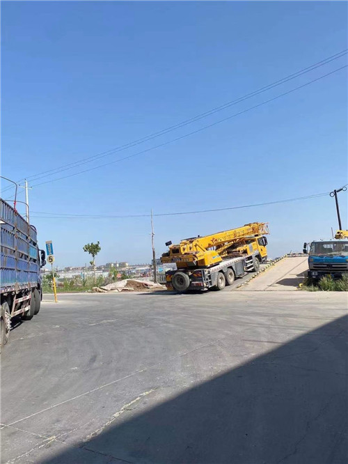 康乐县25吨吊车的租赁价格大概是多少？