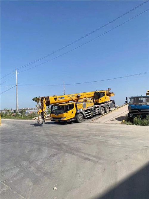 康乐县吊车作业时，可能会产生哪些额外收费项目？