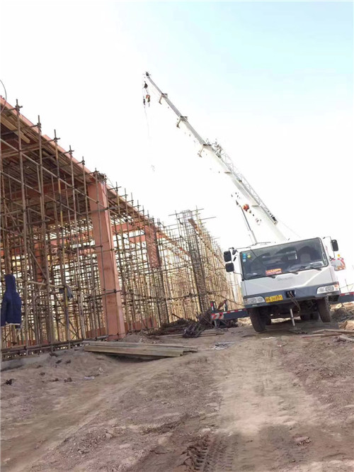 康乐县吊车作业的安全注意事项有哪些？